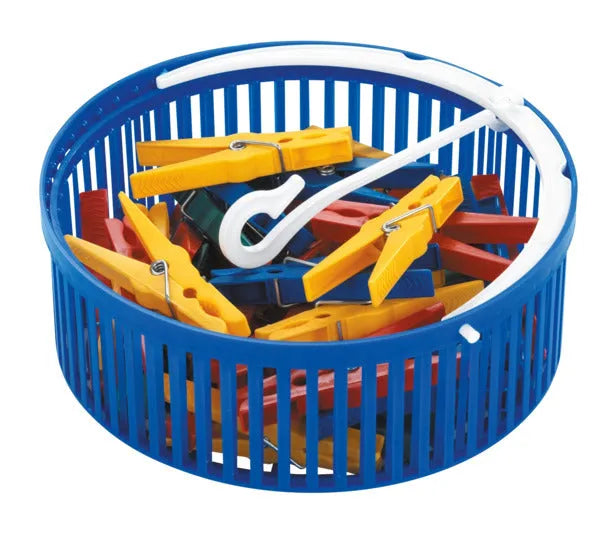 WENKO Wäscheklammerkorb mit 30 Stück in  präsentiert im Onlineshop von KAQTU Design AG. Haushaltshilfen ist von WENKO