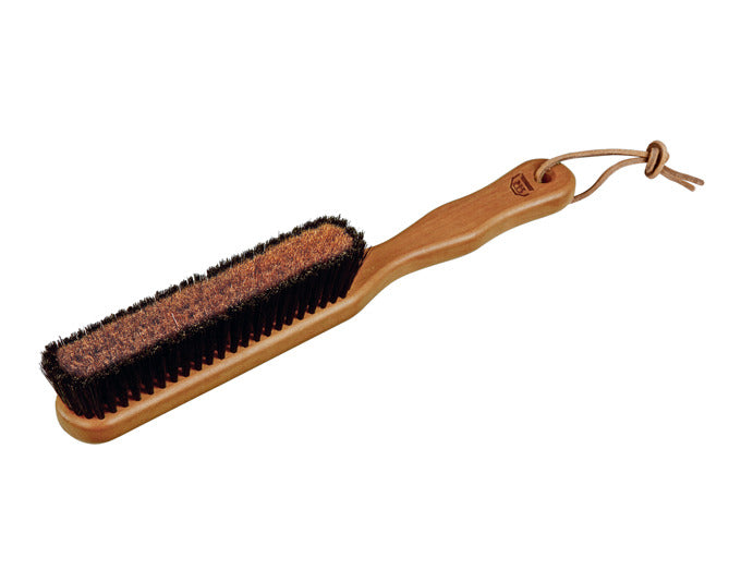 REDECKER Kleiderbürste mit Bronzedraht und Borstenrand in  präsentiert im Onlineshop von KAQTU Design AG. Reinigung & Wäsche ist von REDECKER