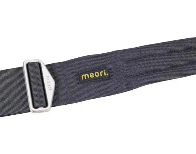 Praktischer MEORI Schultergurt in Schwarz, ideal für komfortables Tragen Ihrer Faltbox. Robust, verstellbar und stilvoll.