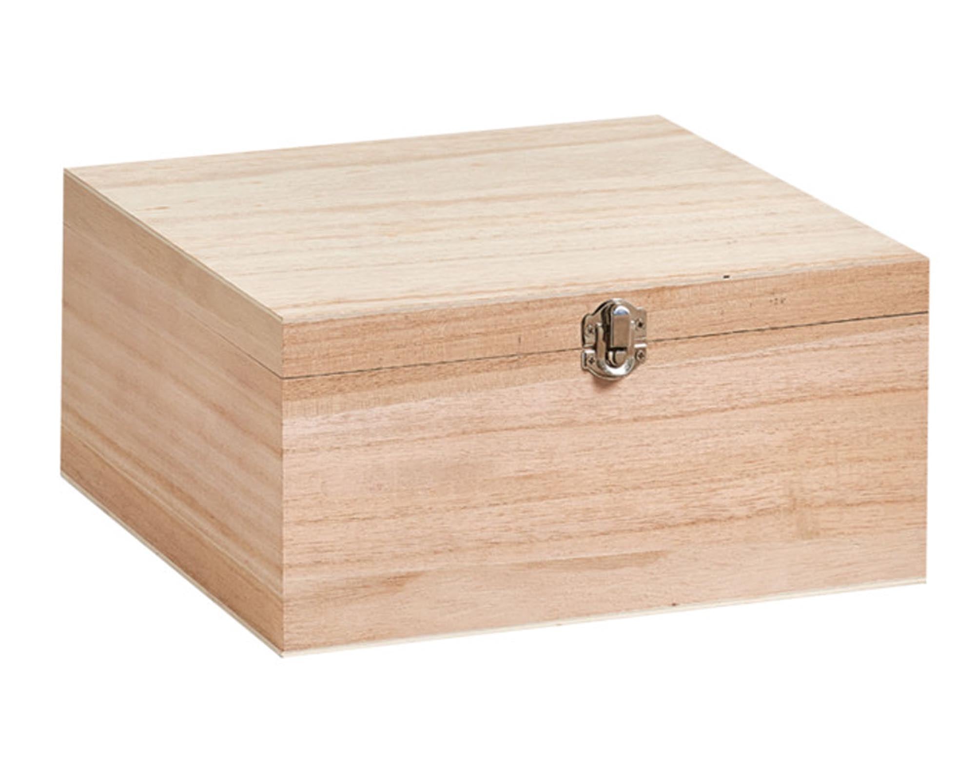 Entdecken Sie die ZELLER Box mit Deckel aus Holz (26x26x12.5 cm) – die perfekte Aufbewahrungslösung für Ordnung und Stil in jedem Raum.