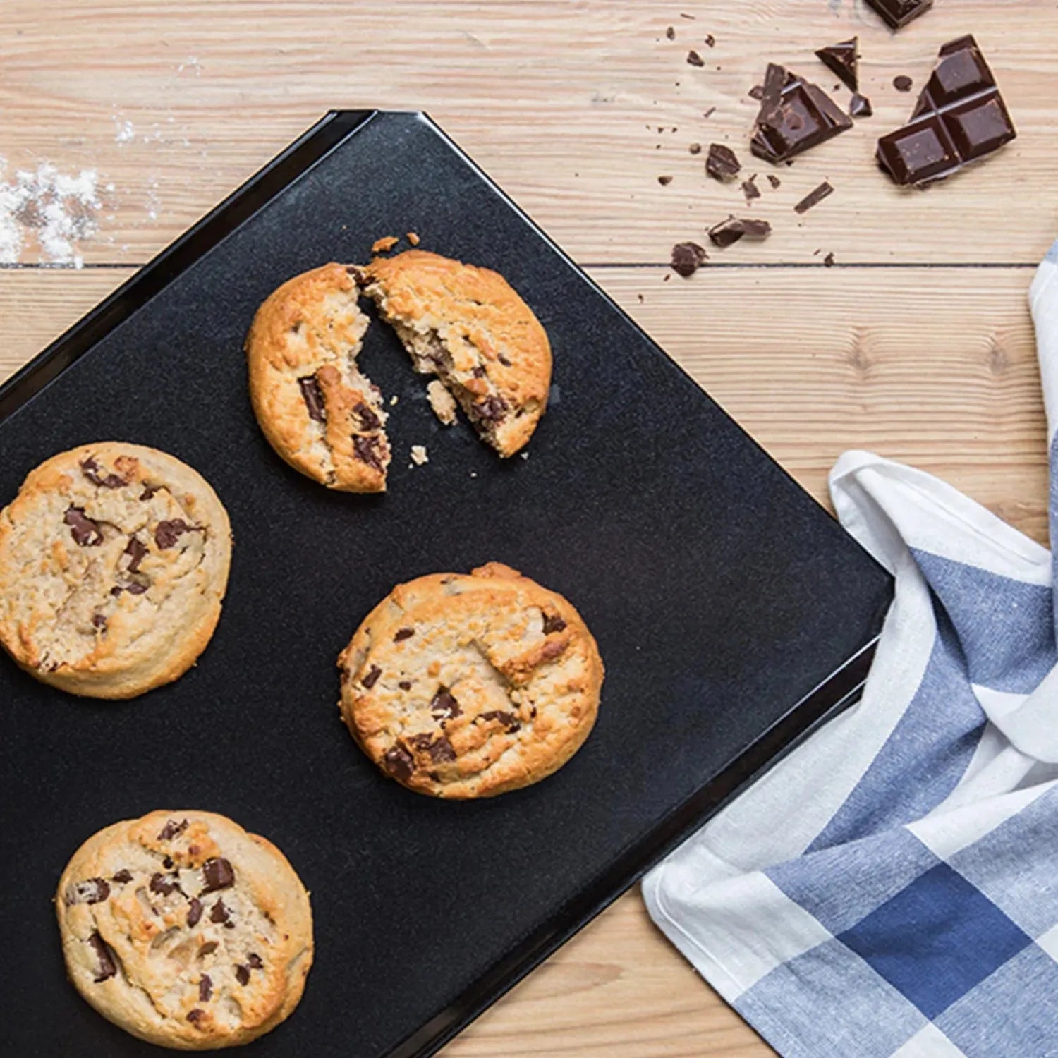 Tala Backblech: Perfekte Antihaft-Oberfläche für einfaches Backen.