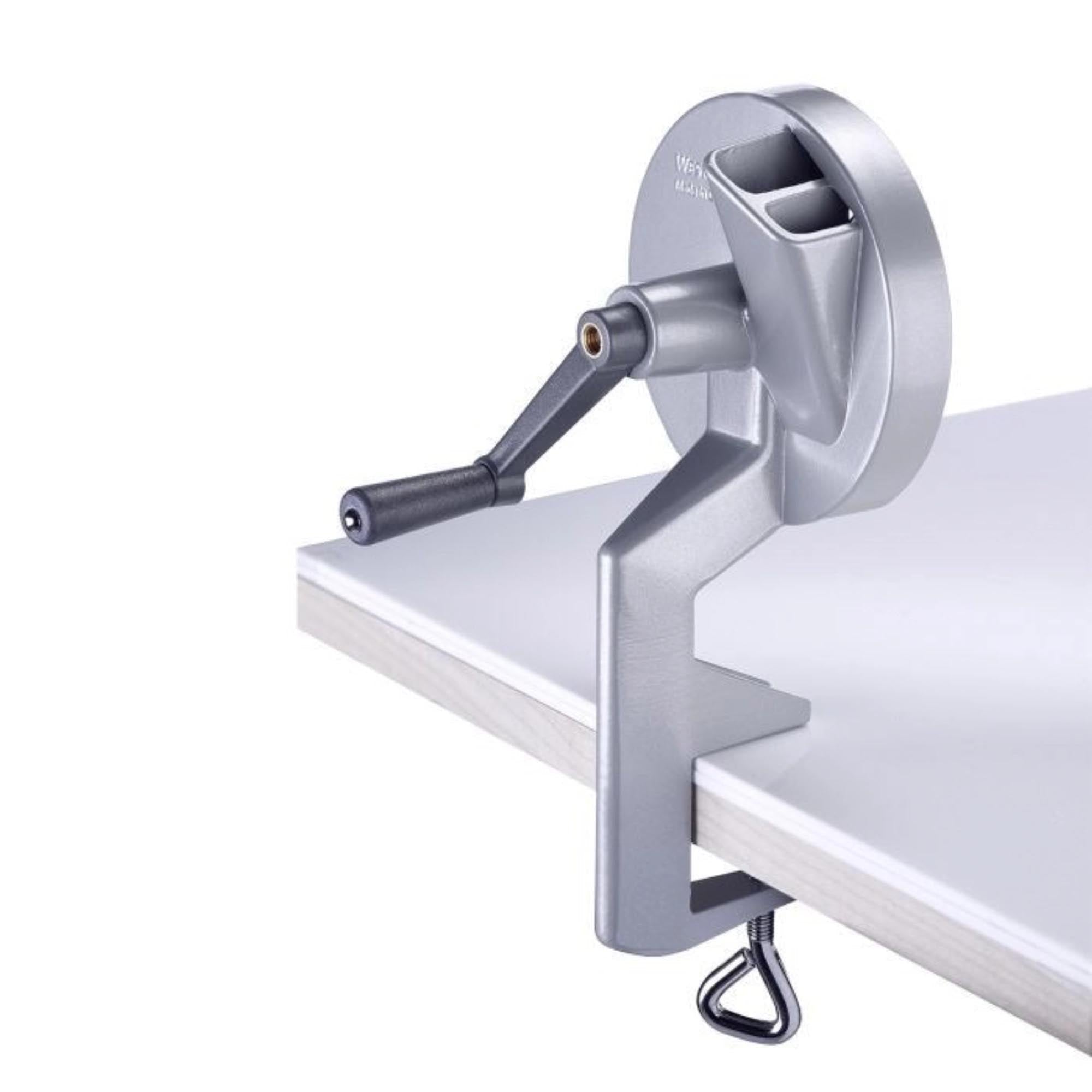 Effizienter Bohnenschneider aus Aluminium von Westmark, Maße 14x12x26cm, perfekt für müheloses und schnelles Schneiden von Bohnen.