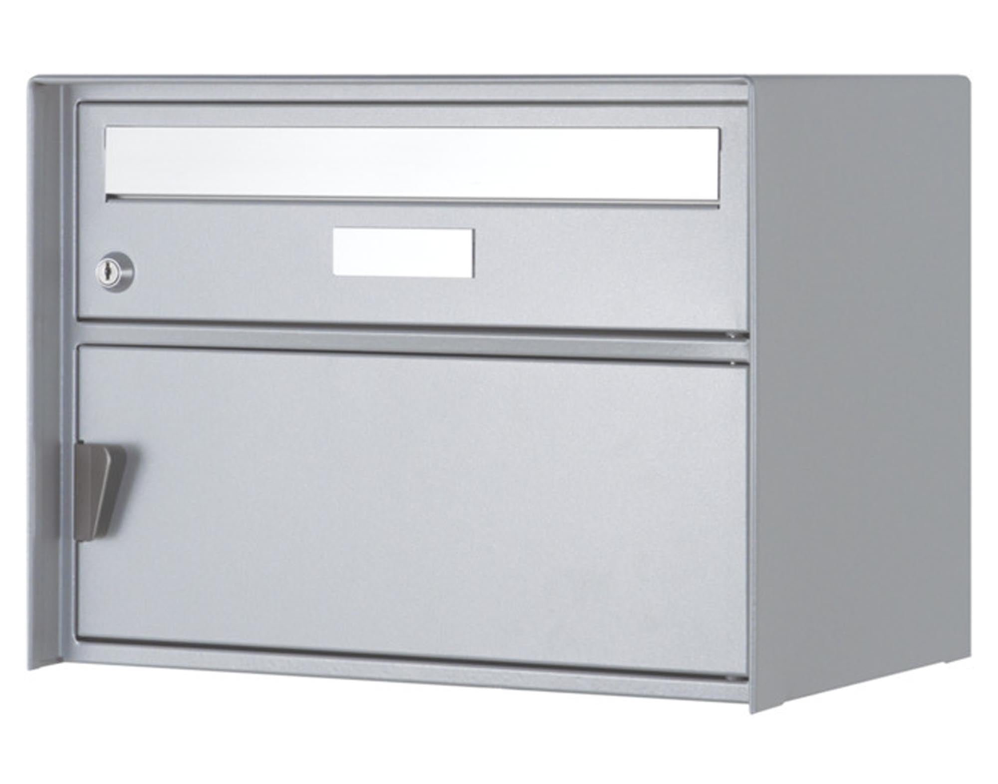 Eleganter Briefkasten Genève von HUBER aus verzinktem Stahl. Mit integriertem Zeitungsfach und großzügigem Platz für Ihre Post.