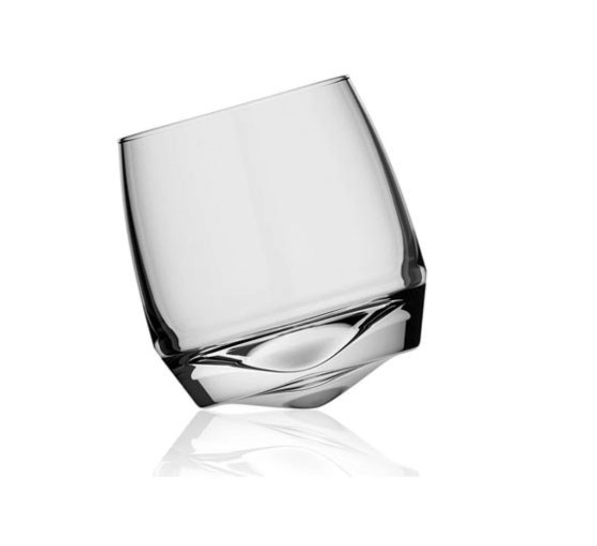 Entdecken Sie das elegante Cuba Designglas 27 cl von Rastal – ideal für Cocktails, Longdrinks und mehr. Spülmaschinenfest und stilvoll!