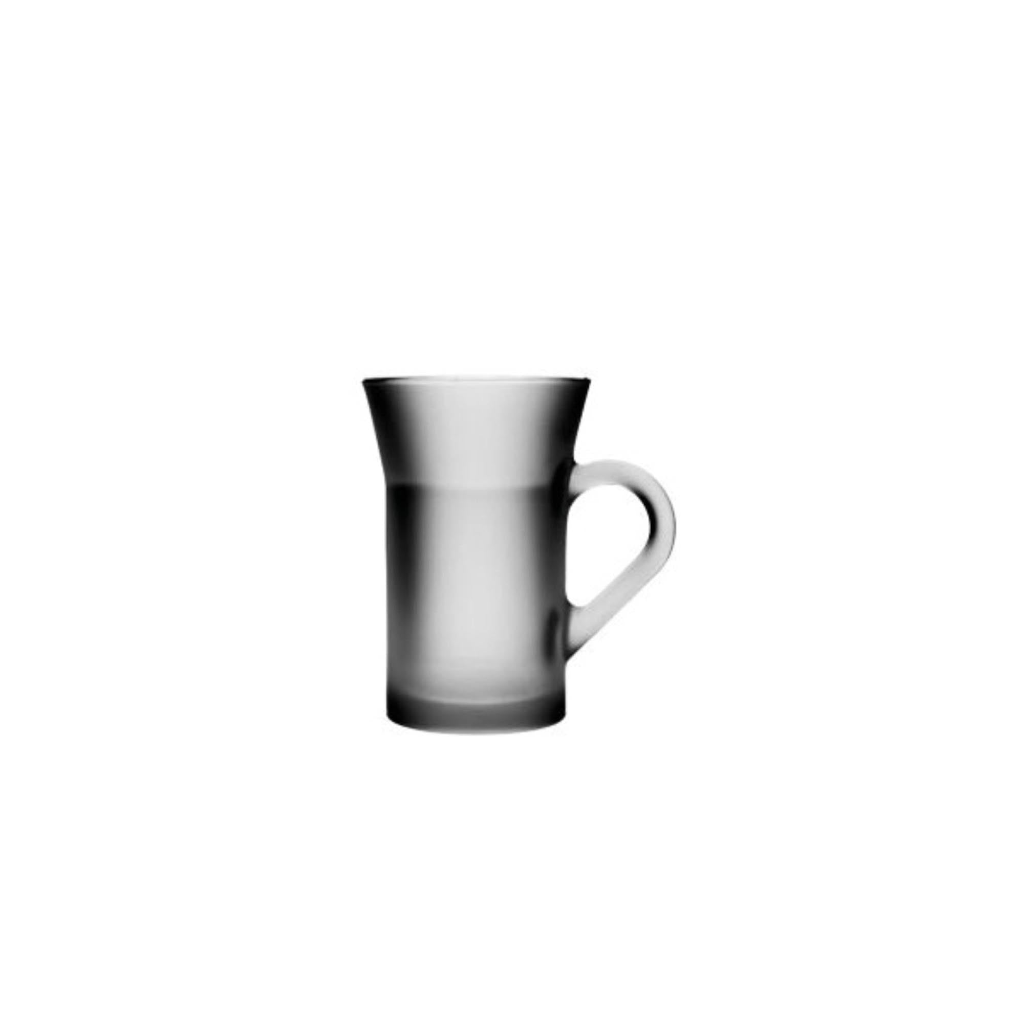 Entdecken Sie das Ceylon Teeglas satiniert von Rastal (23 cl, 11,5 cm) – stilvoll, bruchsicher und ideal für Ihre Lieblingsteesorten. Perfekte Wärmeisolierung!