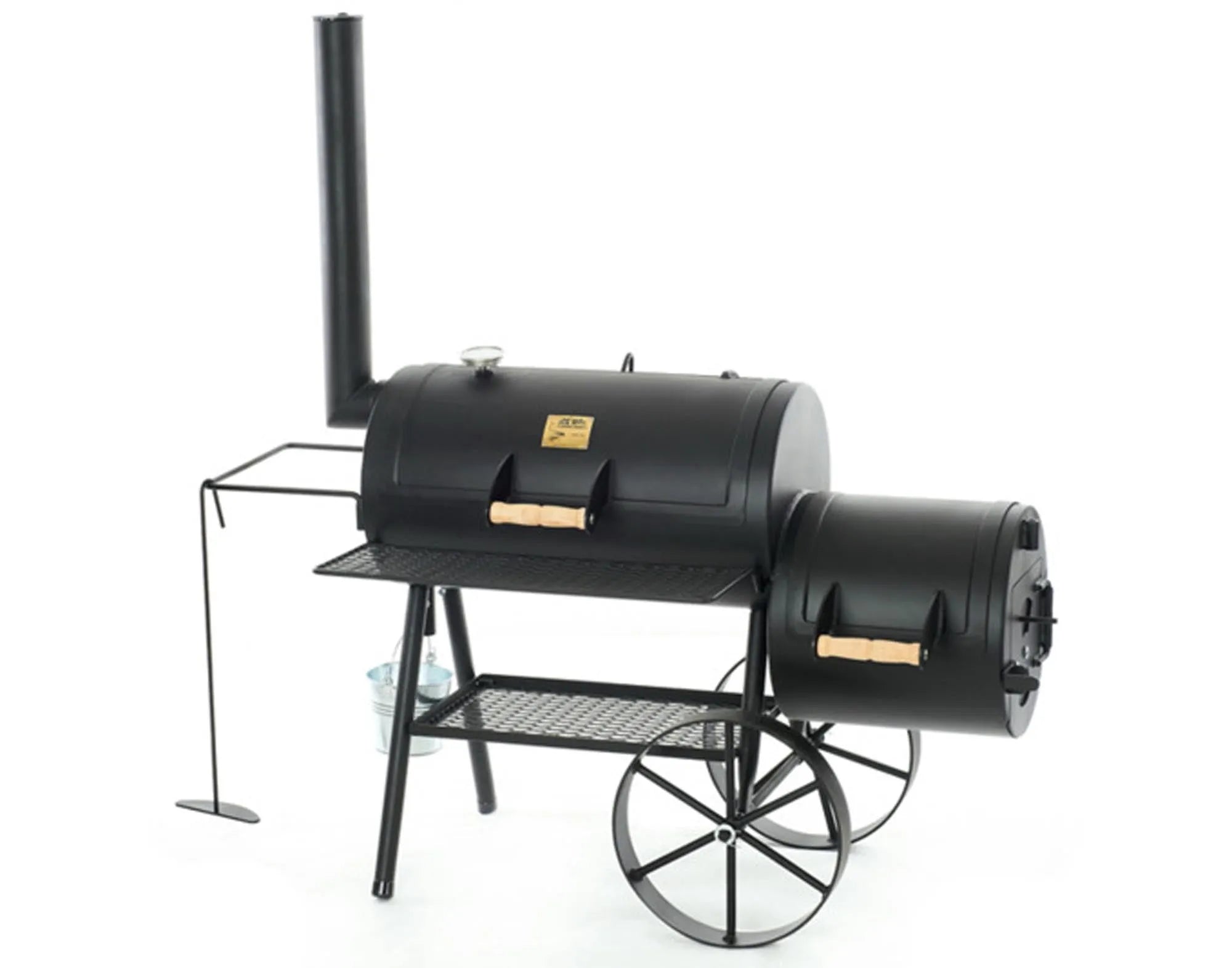 Der Smoker Wild West 16" von JOE'S BARBEQUE SMOKER bietet authentisches BBQ-Erlebnis mit robuster Bauweise und einfacher Handhabung.