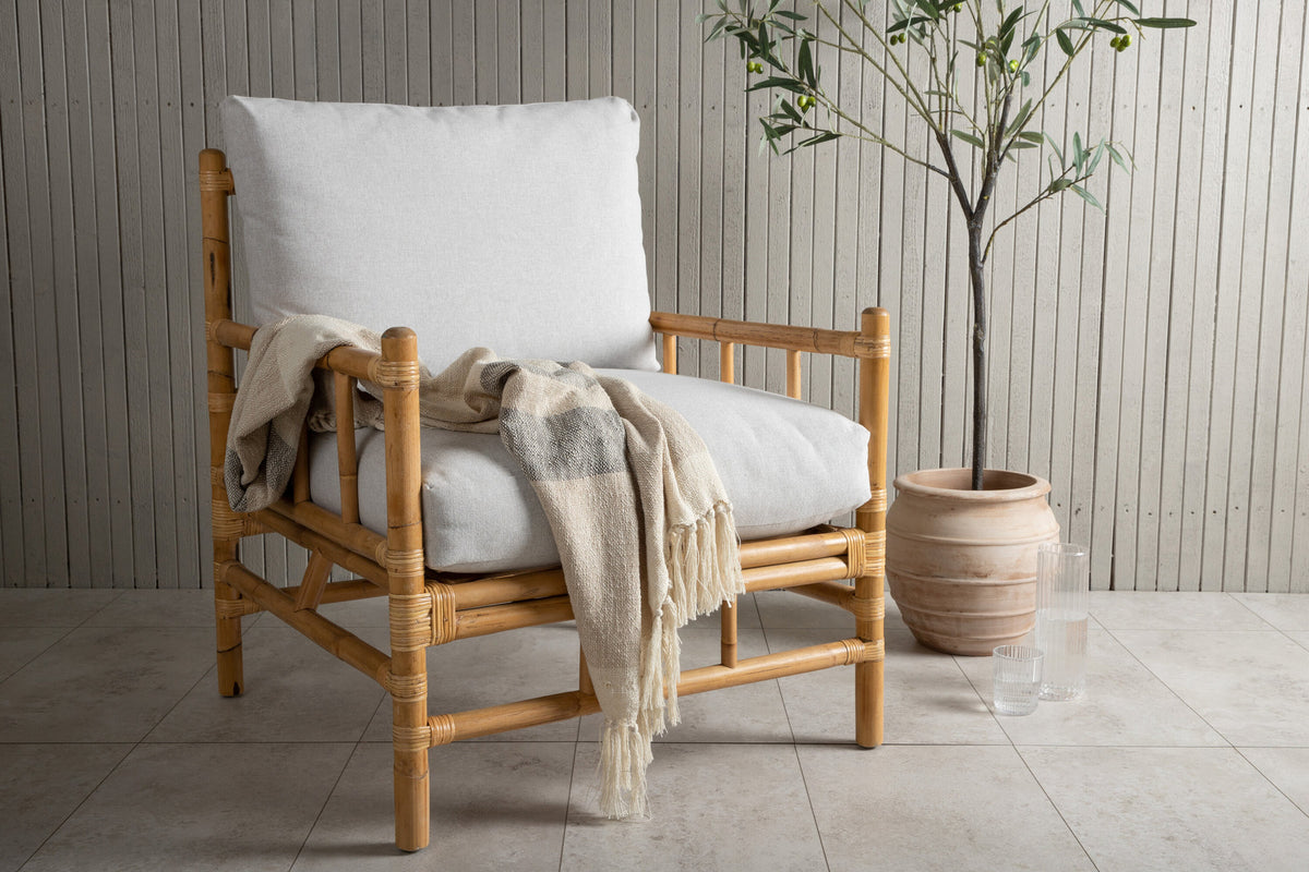 Cane Sofa Sessel in Hellgrau präsentiert im Onlineshop von KAQTU Design AG. Outdoor-Sessel ist von Venture Home