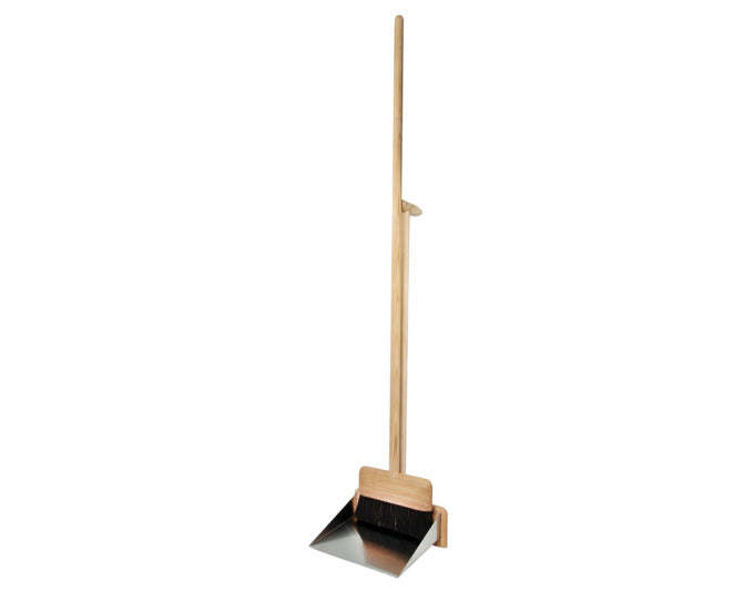 REDECKER Kehrgarnitur Maria Set Esche Inox 138 cm in  präsentiert im Onlineshop von KAQTU Design AG. Reinigung & Wäsche ist von REDECKER