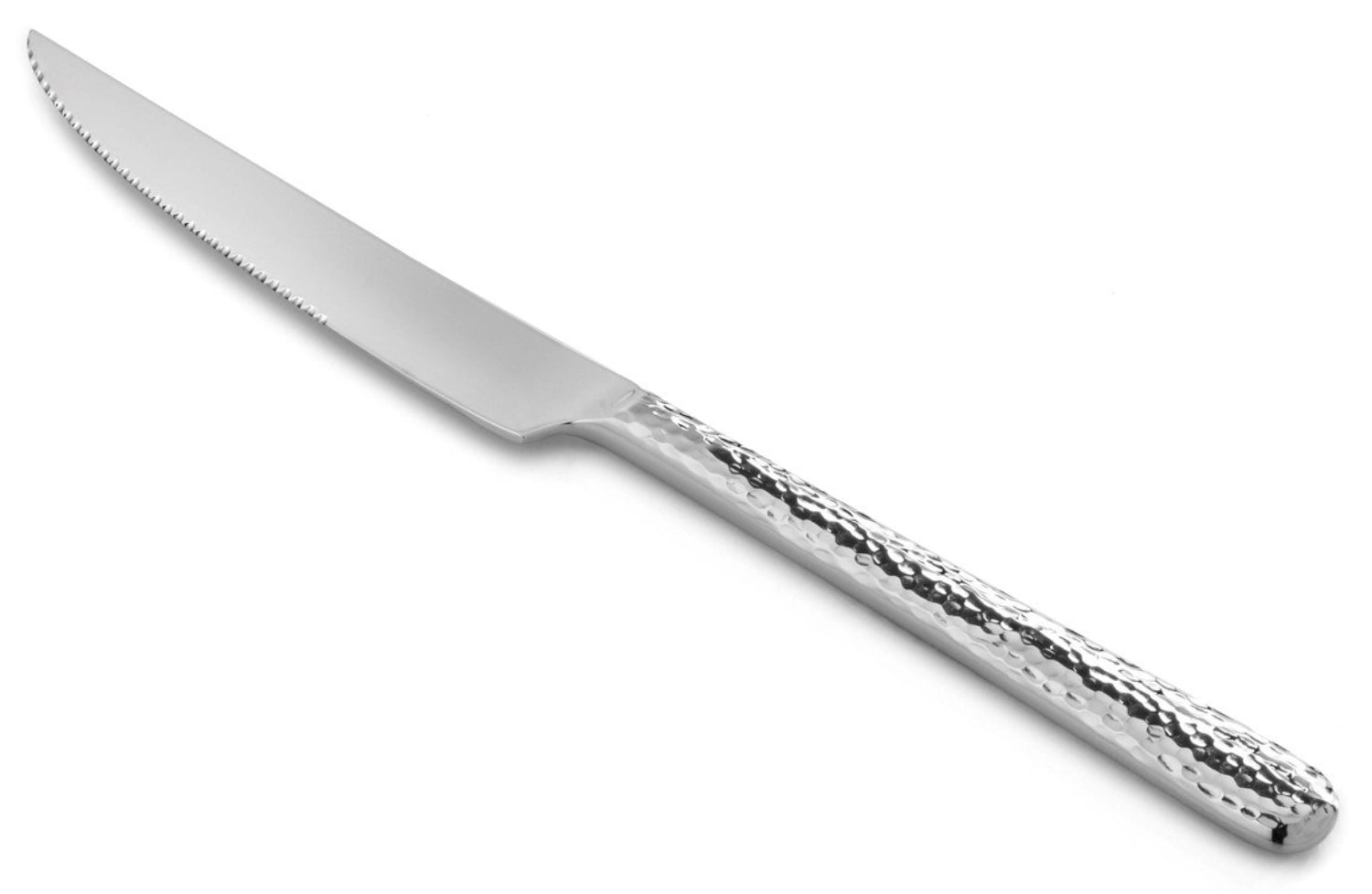 Erleben Sie das Courchevel Steakmesser von Revol: edelstahl, marteliert, scharf und ergonomisch. Ideal für Steakliebhaber und stilvolle Tischdekoration.