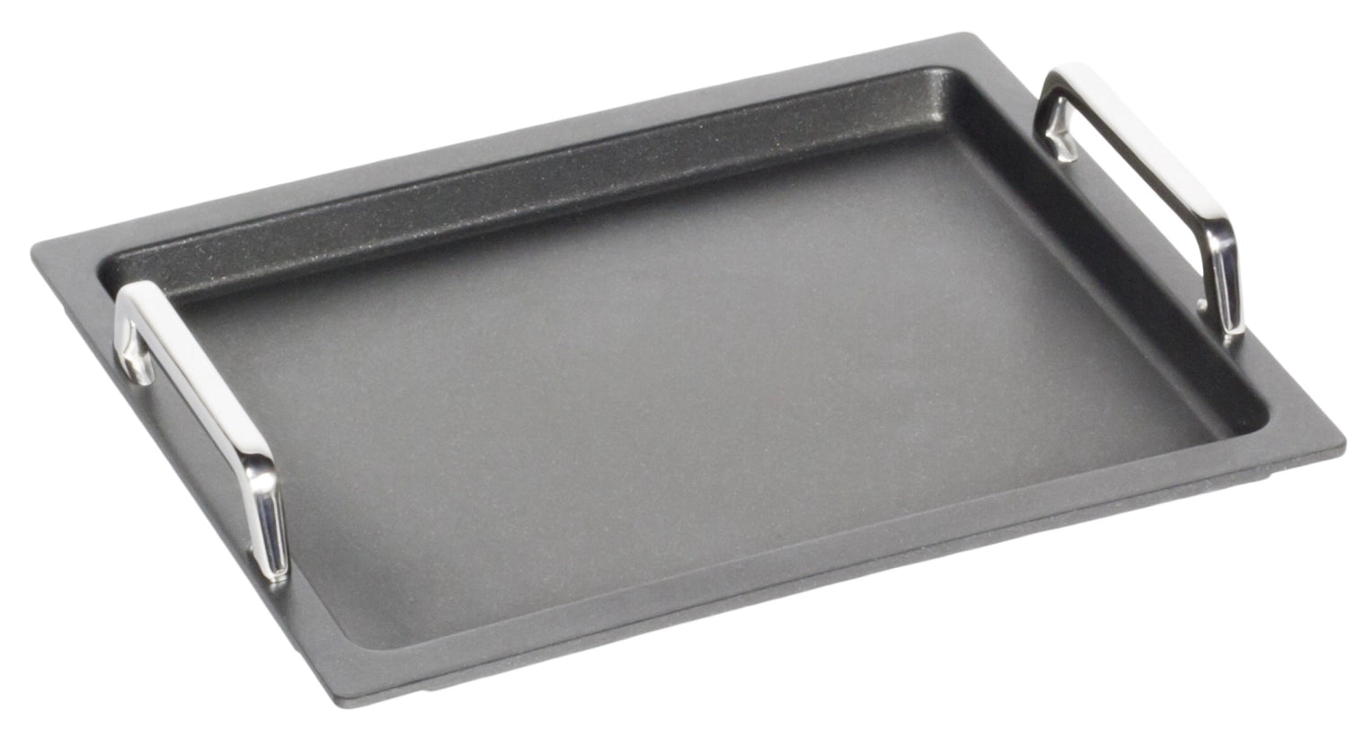 Bratplatte Induktion GN 2/3, H2cm mit Griffen von AMT: Hochwertige Aluminium-Bratplatte für gleichmäßige Wärmeverteilung und Antihaftbeschichtung. Ideal für Induktionsherde.