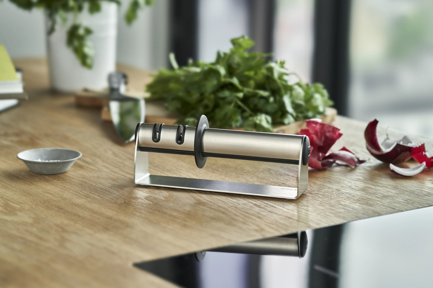 TWINSHARP Select Messerschärfer Inox 195 mm von Zwilling Kitchen, ideal für präzises Schärfen von Küchenmessern, robust und benutzerfreundlich.