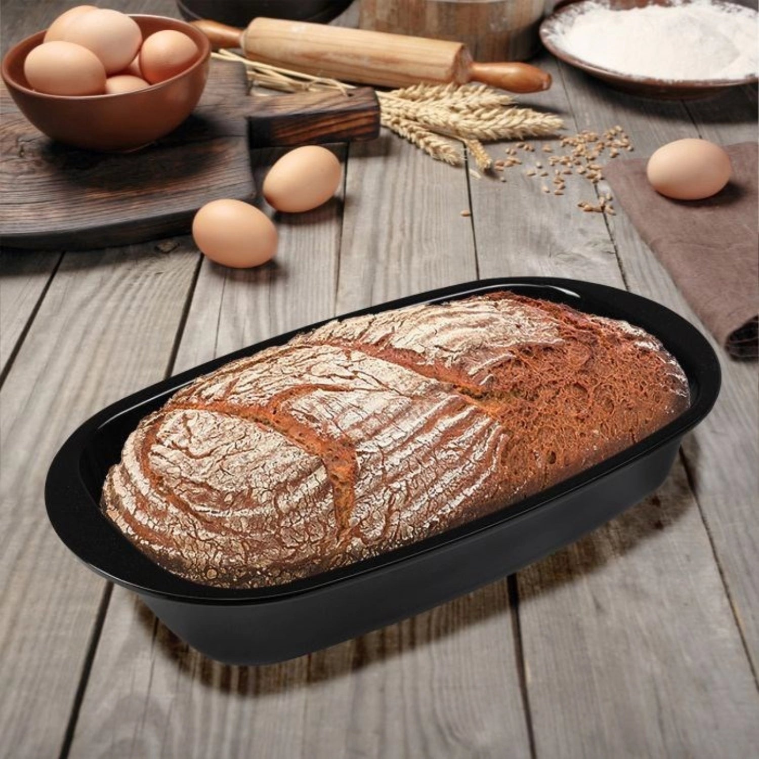Hochwertige Emaille-Brotbackform von Westmark, 32 cm, für die Zubereitung von köstlichem, knusprigem Brot zu Hause.