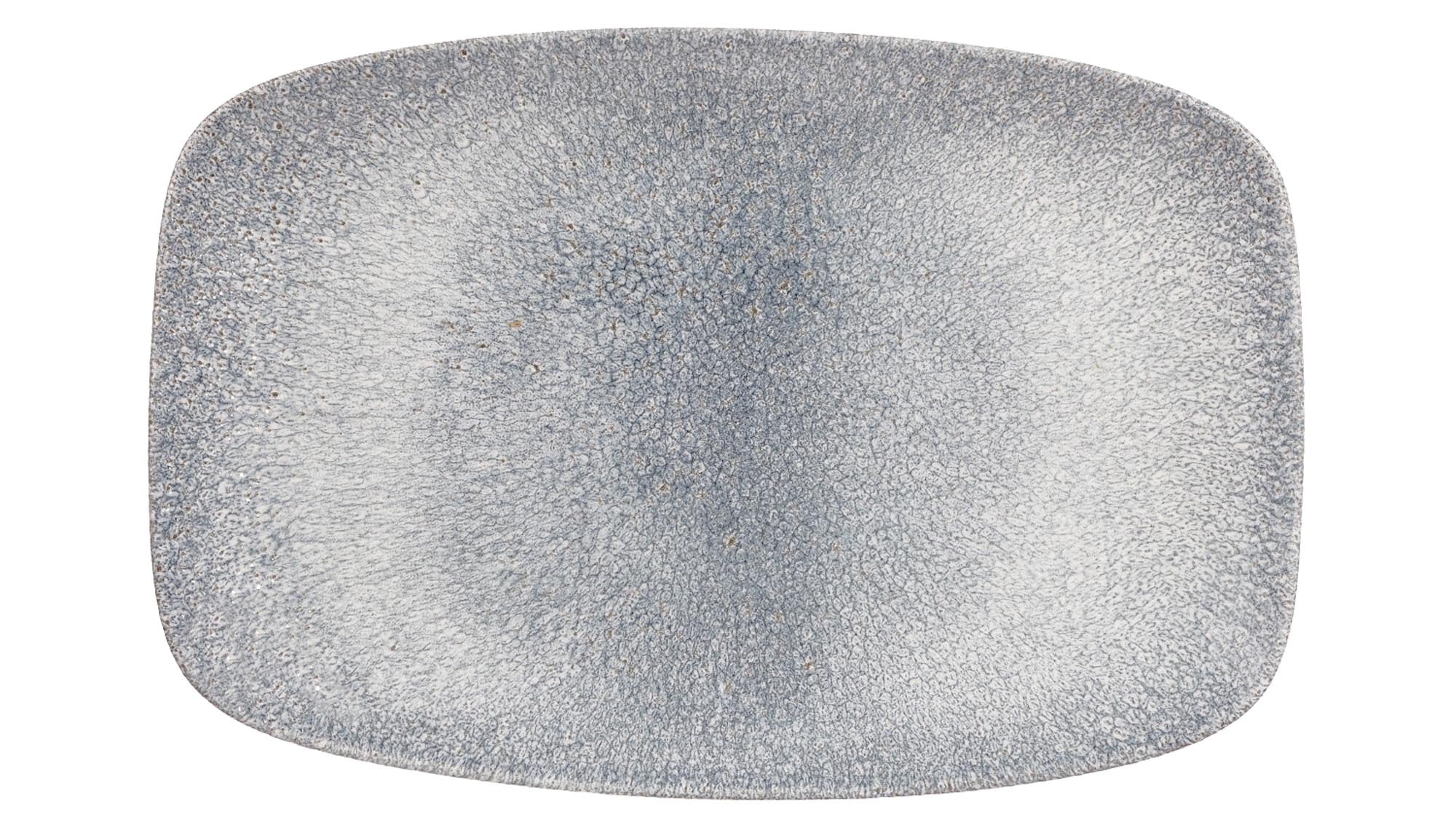 Die S.P. Raku Topaz Blue Platte von Churchill, 30x19,9 cm, besticht durch tiefes Blau, langlebiges Porzellan und künstlerisches Design. Perfekt für jeden Tisch.