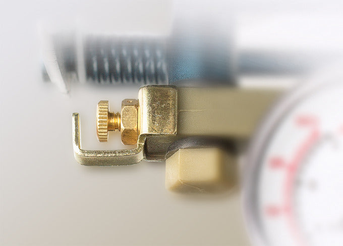 Die SKS Twinair Tretpumpe bietet doppelte Leistung und Effizienz, ideal für präzises und schnelles Aufpumpen von Reifen.