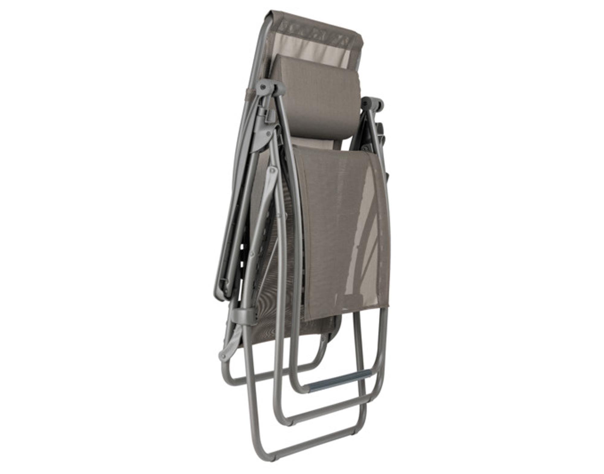 Relaxsessel RSXA Clip XL in  präsentiert im Onlineshop von KAQTU Design AG. Outdoor-Sessel mit Armlehnen ist von LAFUMA