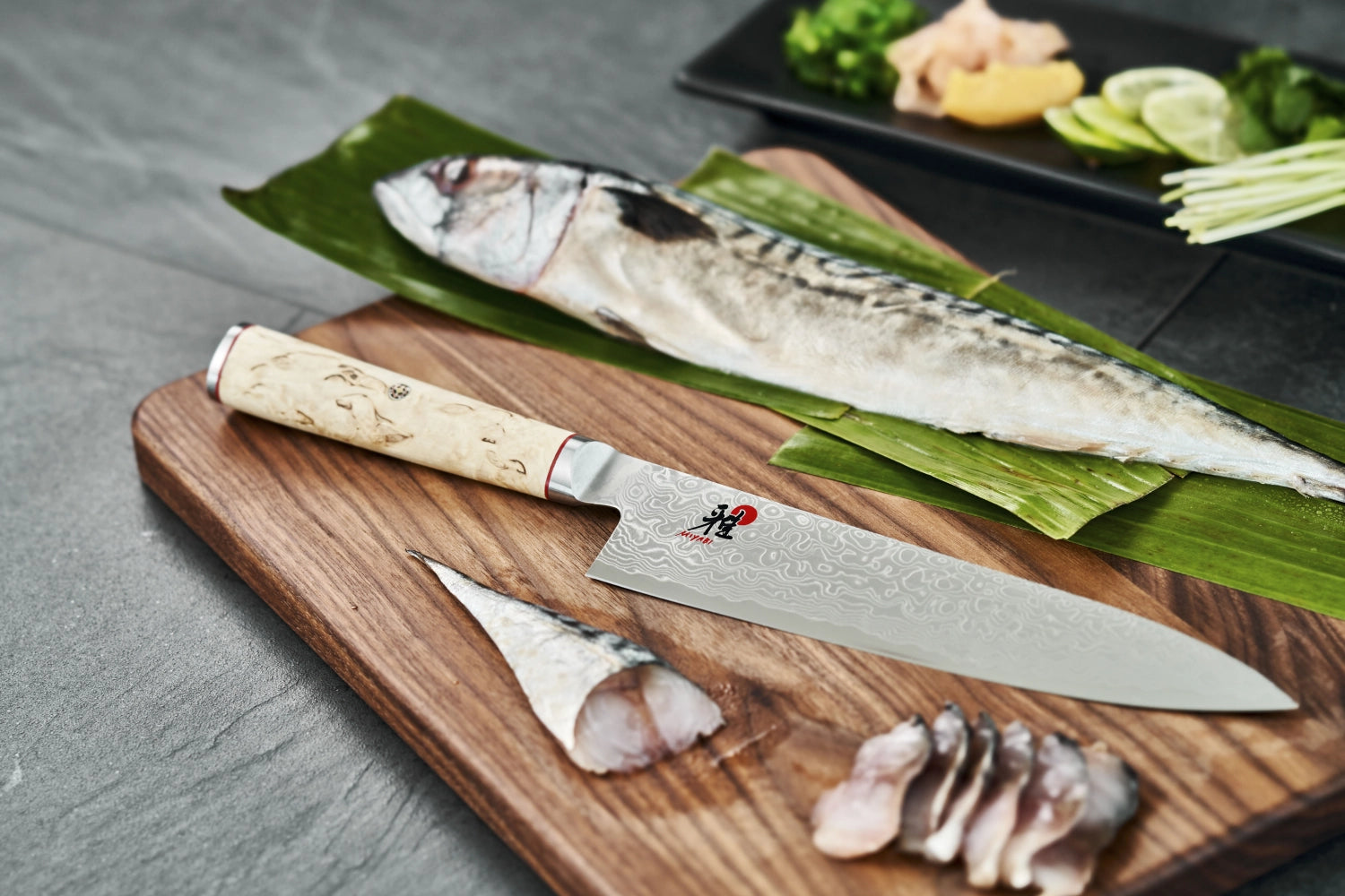 MIYABI 5000MCD Gyutoh, 200mm – hochwertiges Damastmesser mit präziser Klinge und ergonomischem Design, ideal für anspruchsvolle Küchenarbeiten.