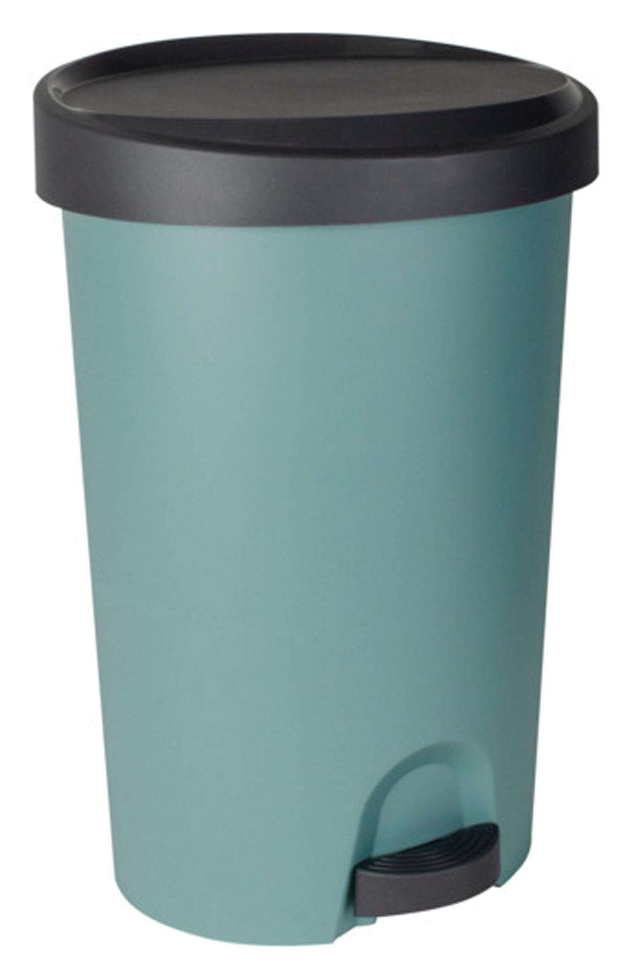 EDA Treteimer 30 l eukalyptus in  präsentiert im Onlineshop von KAQTU Design AG. Mülleimer ist von EDA