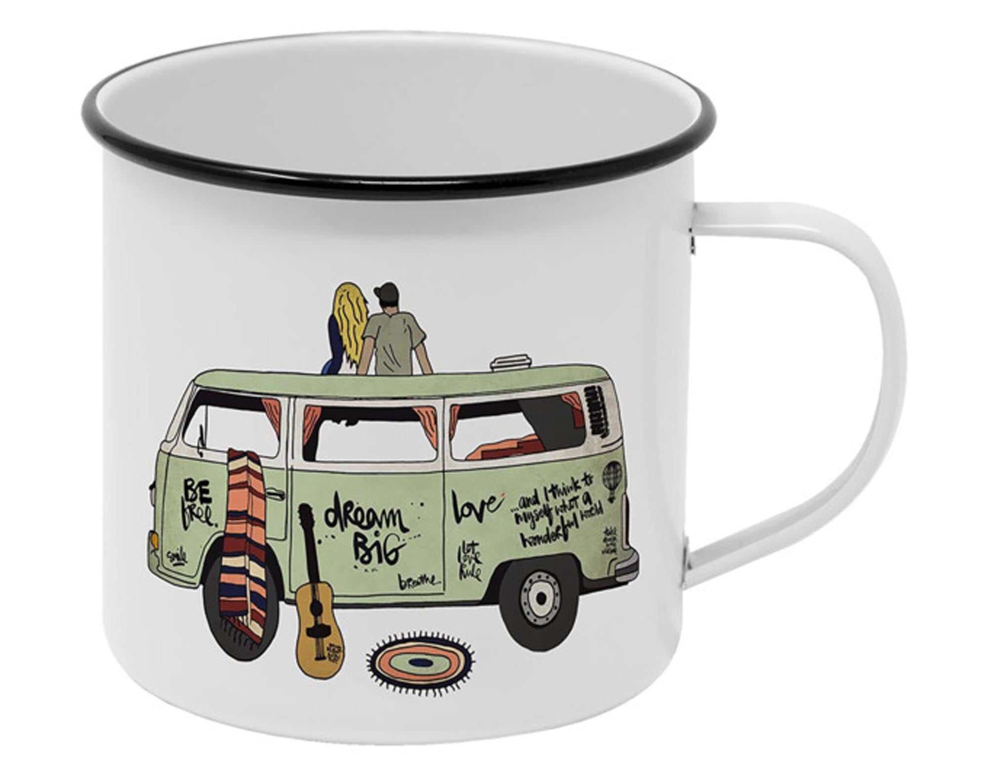 Entdecken Sie den PPD Happy Metal Mug Freedom: ein einzigartiger Henkelbecher aus hochwertiger Keramik mit fröhlichem Design, ideal für Kaffee und Tee.