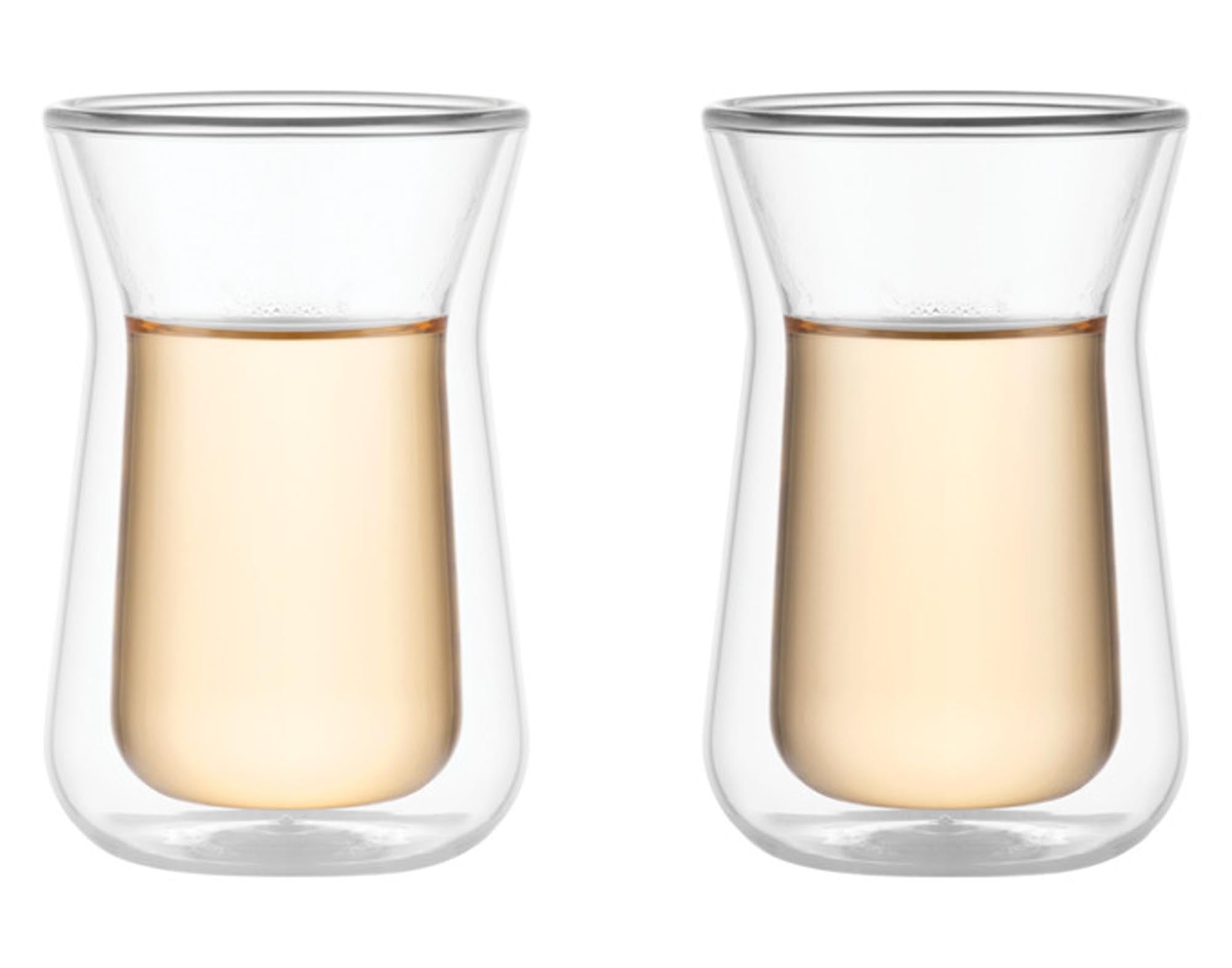 Doppelwandige BODUM Teegläser, 0.1 l, aus Borosilikatglas, halten Tee warm, spülmaschinenfest, stilvoll und funktional.