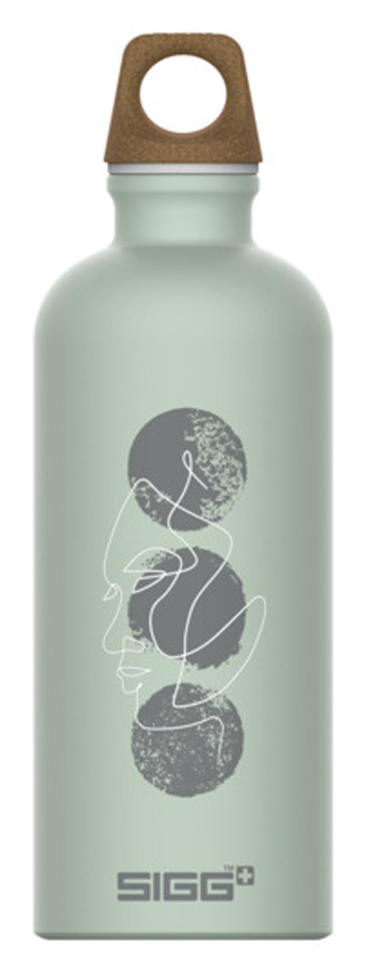 Trinkflasche Traveller Bottle MyPlanet Repeat 0.6 l in  präsentiert im Onlineshop von KAQTU Design AG. Flasche ist von SIGG