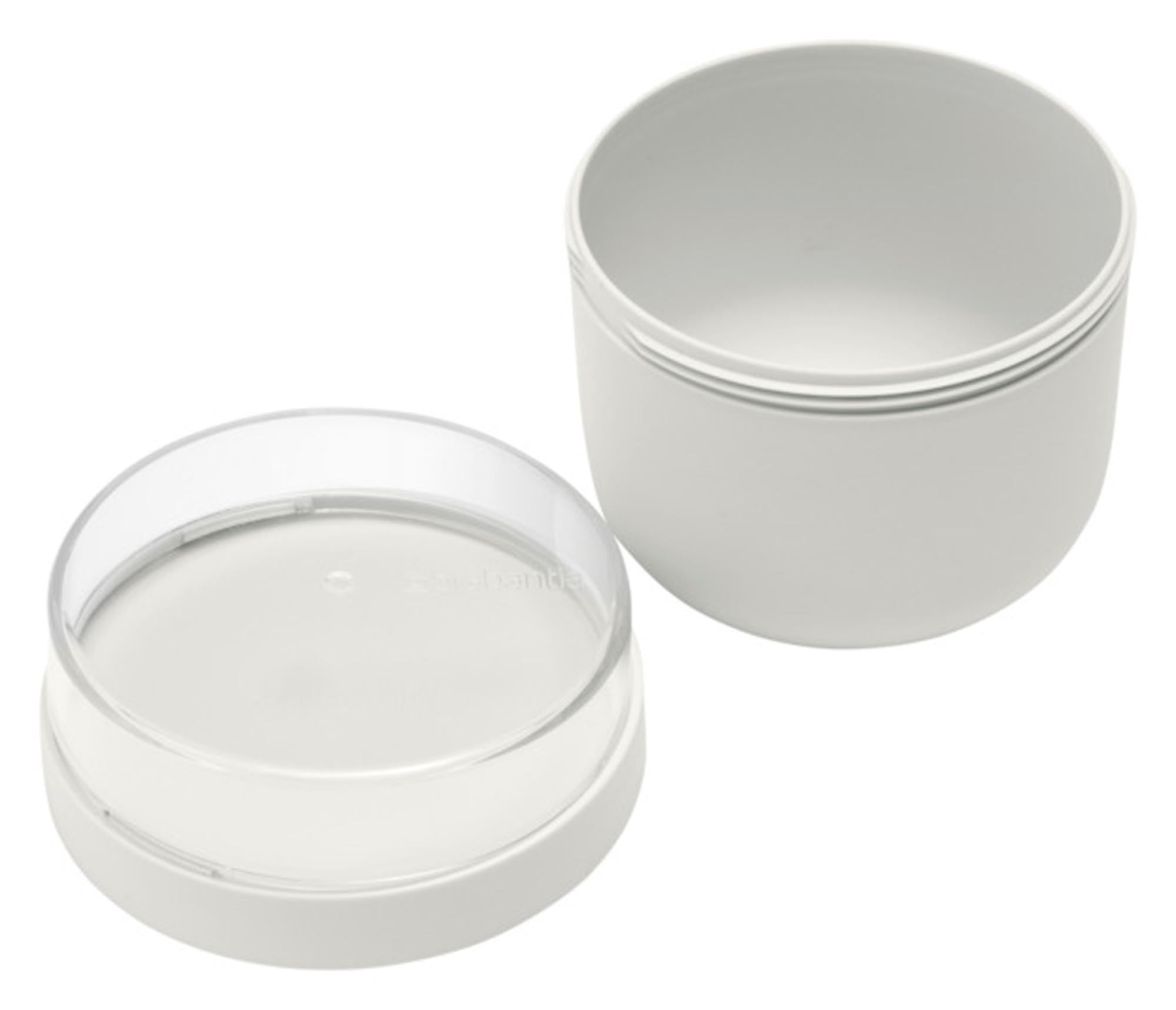 Praktische Joghurt-Bowl von BRABANTIA, 0.5 l, in elegantem Hellgrau. Perfekt für unterwegs, auslaufsicher und stilvoll.