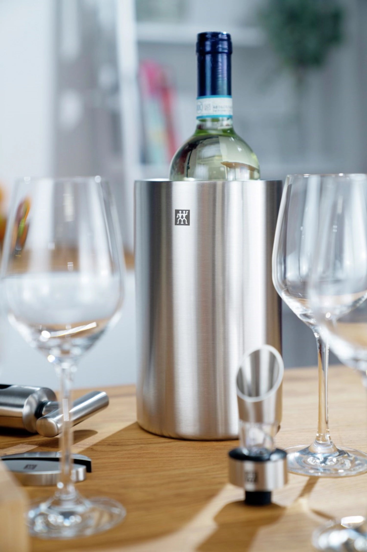 Eleganter Weinkühler von Zwilling Kitchen, 1.8 lt, ideal für die stilvolle Präsentation und Kühlung von Weinflaschen bei jedem Anlass.