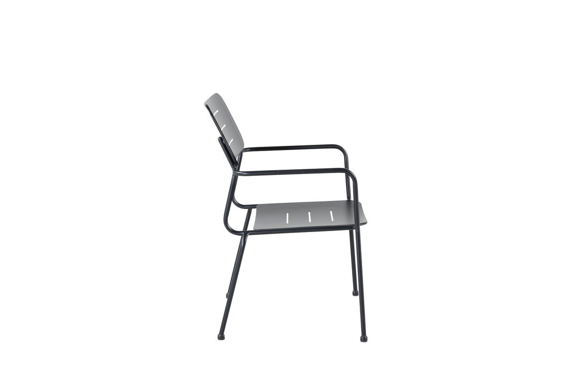 Nicke Stuhl in Schwarz präsentiert im Onlineshop von KAQTU Design AG. Gartenstuhl mit Armlehnen ist von Venture Home