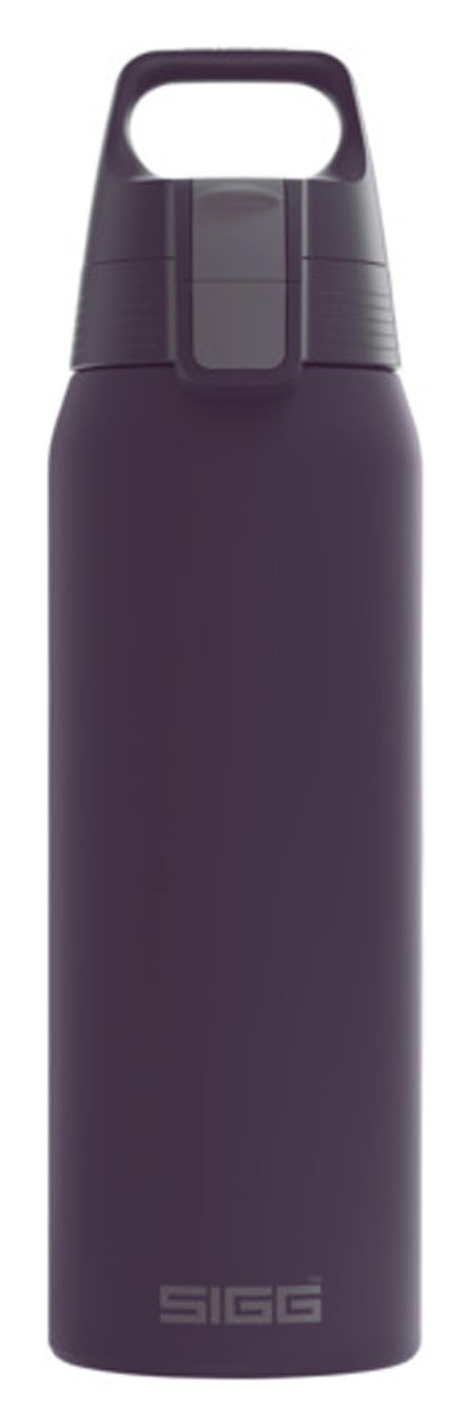 SIGG Isolierflasche Shield Therm One deep aubergine 0.75 l in  präsentiert im Onlineshop von KAQTU Design AG. Küchenhelfer ist von SIGG