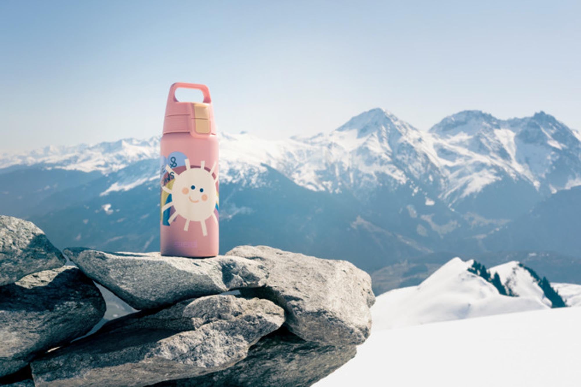 SIGG Isolierflasche 0.5 l: Edelstahl, BPA-frei, Wal-Design, hält 12h warm, 20h kalt. Ideal für Kinder, Sport, Büro.