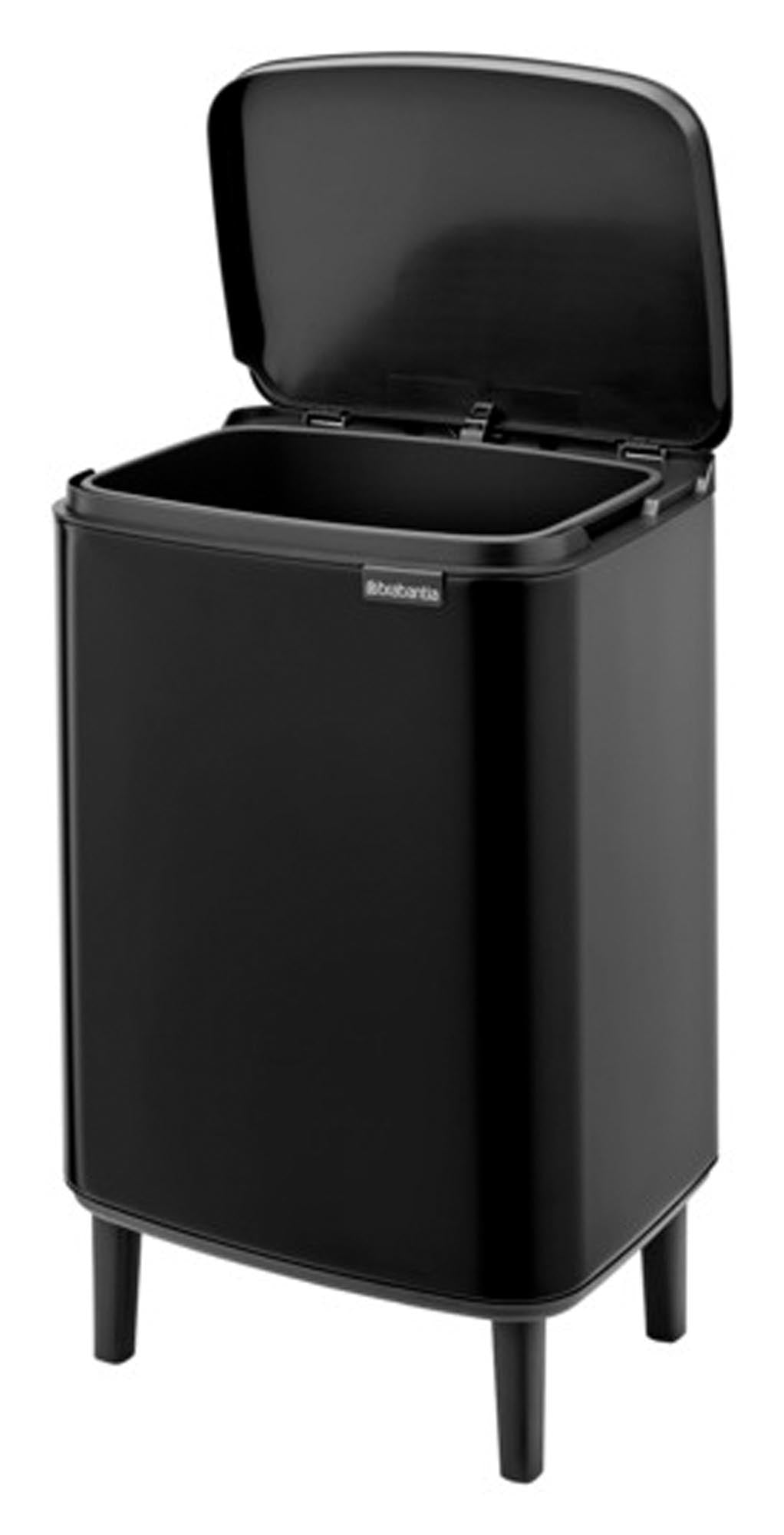 Eleganter BRABANTIA Abfallbehälter Bo Hi in mattem Schwarz, 12 l Volumen, stilvoll und praktisch für jedes Zuhause.