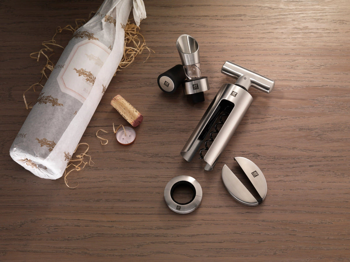 Sommelier-Set, 4-teilig in Schwarz präsentiert im Onlineshop von KAQTU Design AG. Barzubehör ist von Zwilling Kitchen