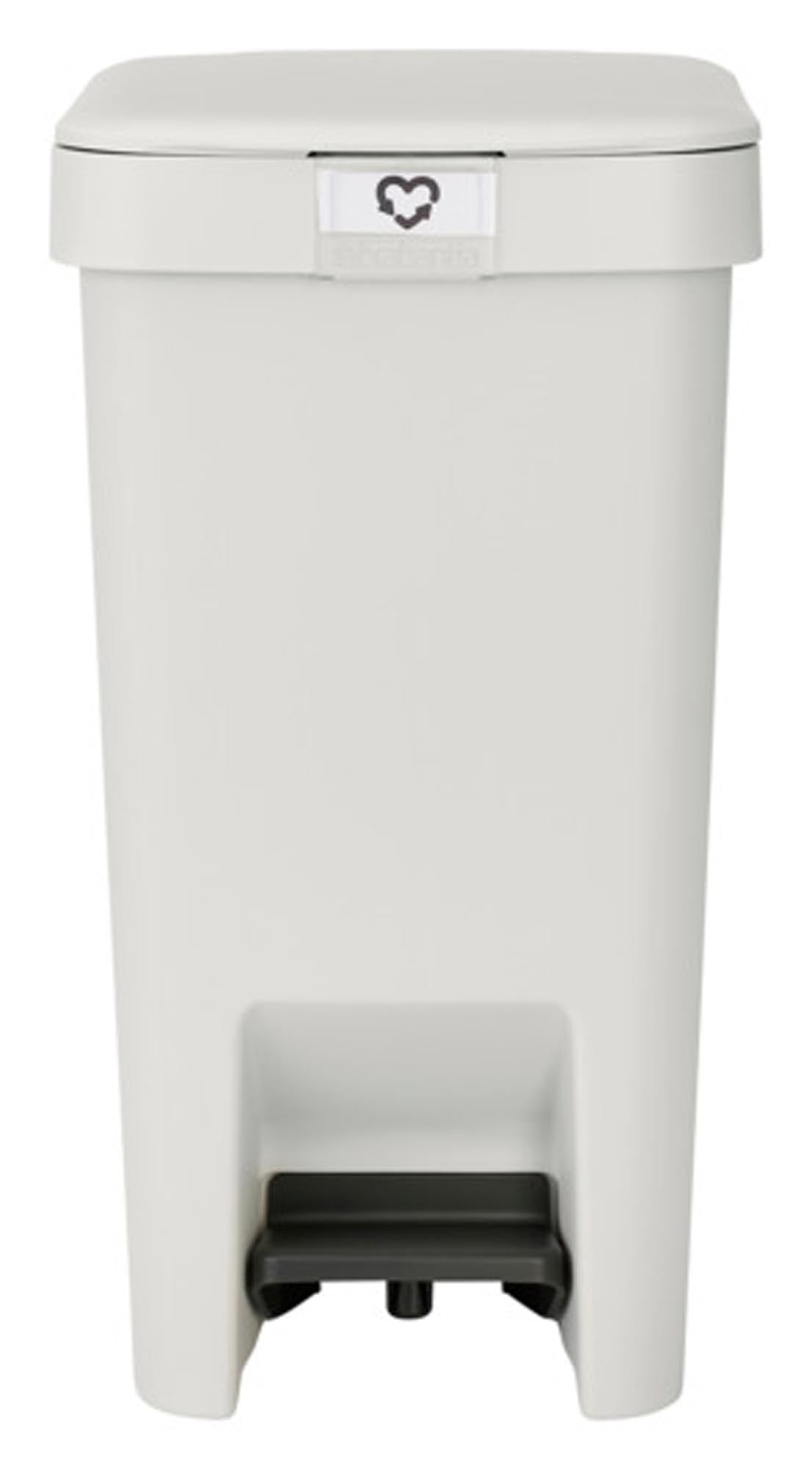 BRABANTIA Treteimer StepUp light grey 10 l in  präsentiert im Onlineshop von KAQTU Design AG. Mülleimer ist von BRABANTIA