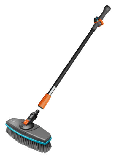GARDENA Cleansystem Wasch-Set mit Stiel soft in  präsentiert im Onlineshop von KAQTU Design AG. Bewässerung ist von GARDENA