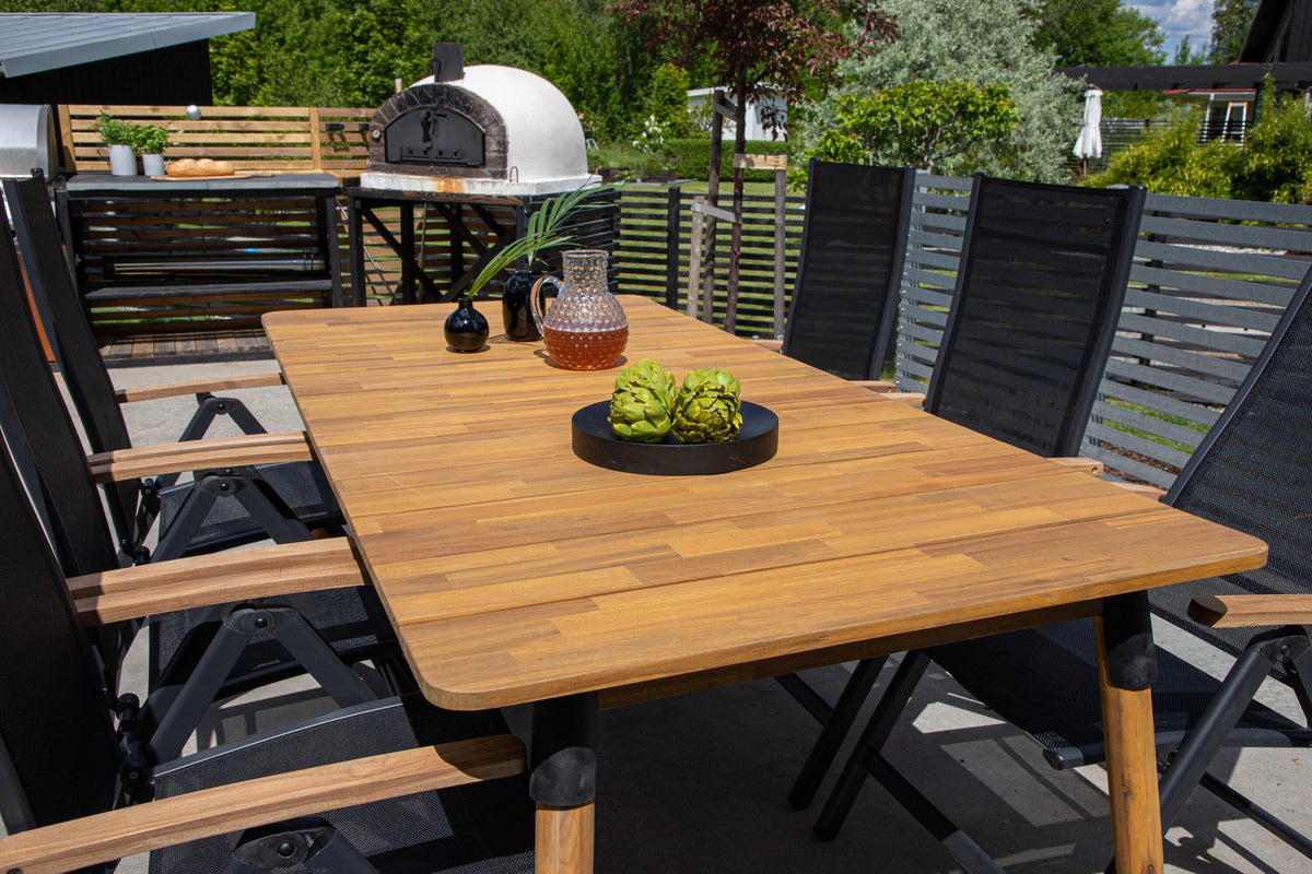 Julian Gartentisch in Natur präsentiert im Onlineshop von KAQTU Design AG. Gartentisch ist von Venture Home