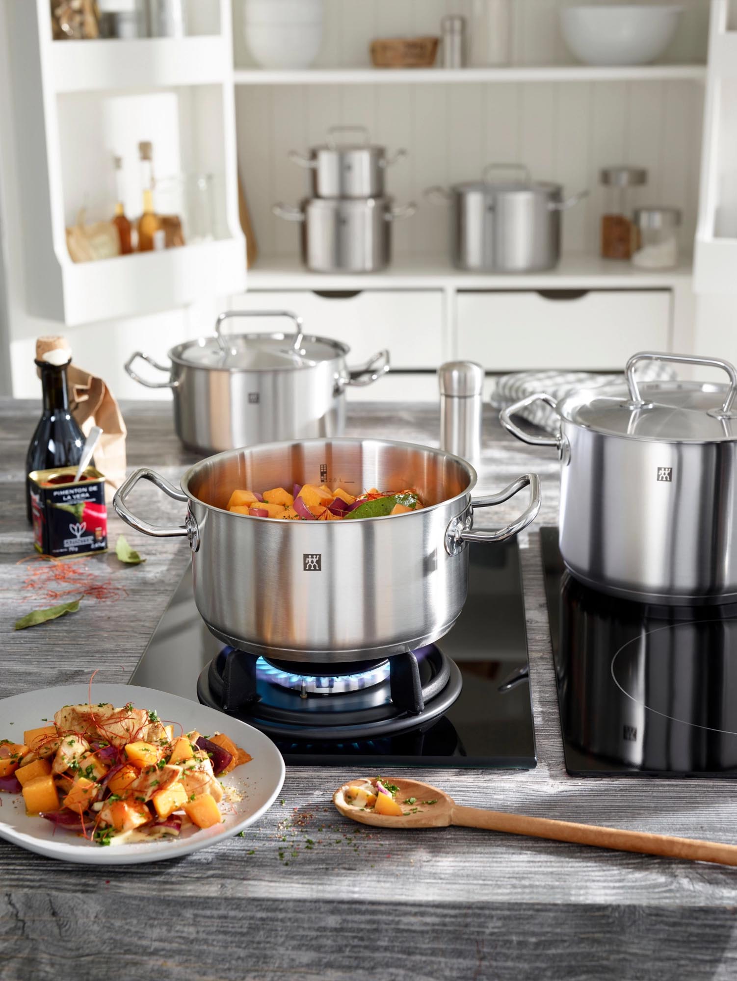 Elegantes Zwilling Twin Classic Kochgeschirr-Set, 4-teilig, aus Edelstahl, ideal für stilvolles und vielseitiges Kochen.
