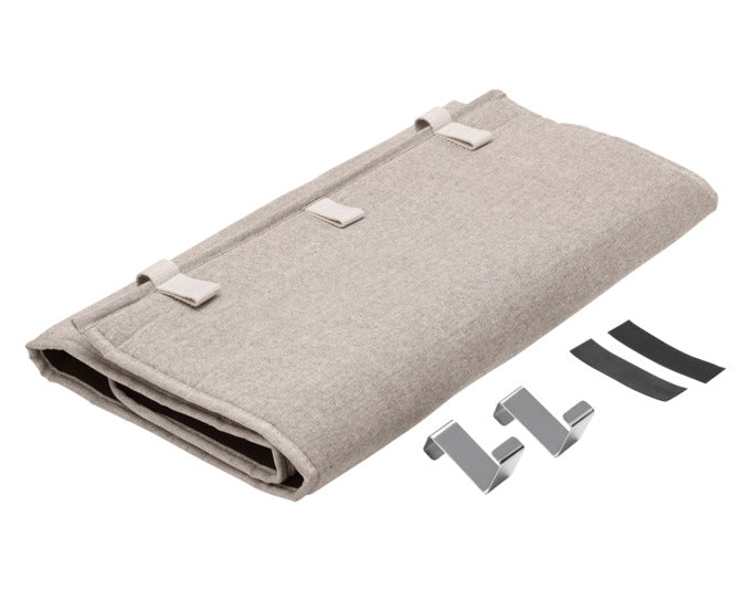 Praktische BRABANTIA Dampf-Decke in Grau, ideal für Türen. Perfekt für schnelles Bügeln und Dampfen, platzsparend und stilvoll.