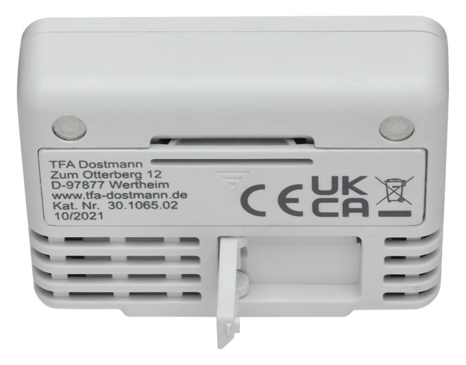 Kompaktes digitales Thermometer von TFA in Weiß, misst Temperaturen von -10 bis +60°C, ideal für vielseitige Anwendungen.