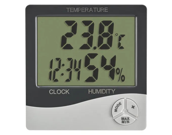 Digitales TFA Thermometer-Hygrometer in Weiß, misst Temperatur (-10 bis +50°C) und Luftfeuchtigkeit, kompakt und präzise.