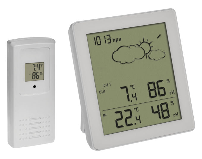 TFA Funk-Wetterstation Clear weiss Luftdruck 10.5x9.4x5.8 cm in  präsentiert im Onlineshop von KAQTU Design AG. Thermometer ist von TFA