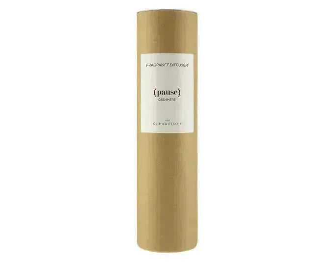 Eleganter Raumduft Cashmere von THE OLPHACTORY, 250 ml, mit sanften, luxuriösen Noten für ein behagliches Ambiente.