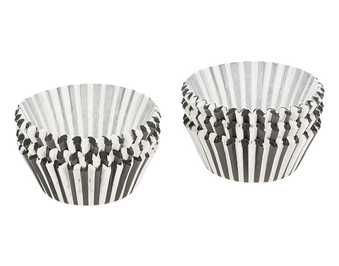 PATISSE Papierförmchen 200 Stück weisss/schwarz gestreift ø 5 cm in  präsentiert im Onlineshop von KAQTU Design AG. Backform / Backblech ist von PATISSE