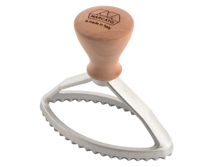 MARCATO Ravioli Stempel mit Holzgriff Oval 10 cm