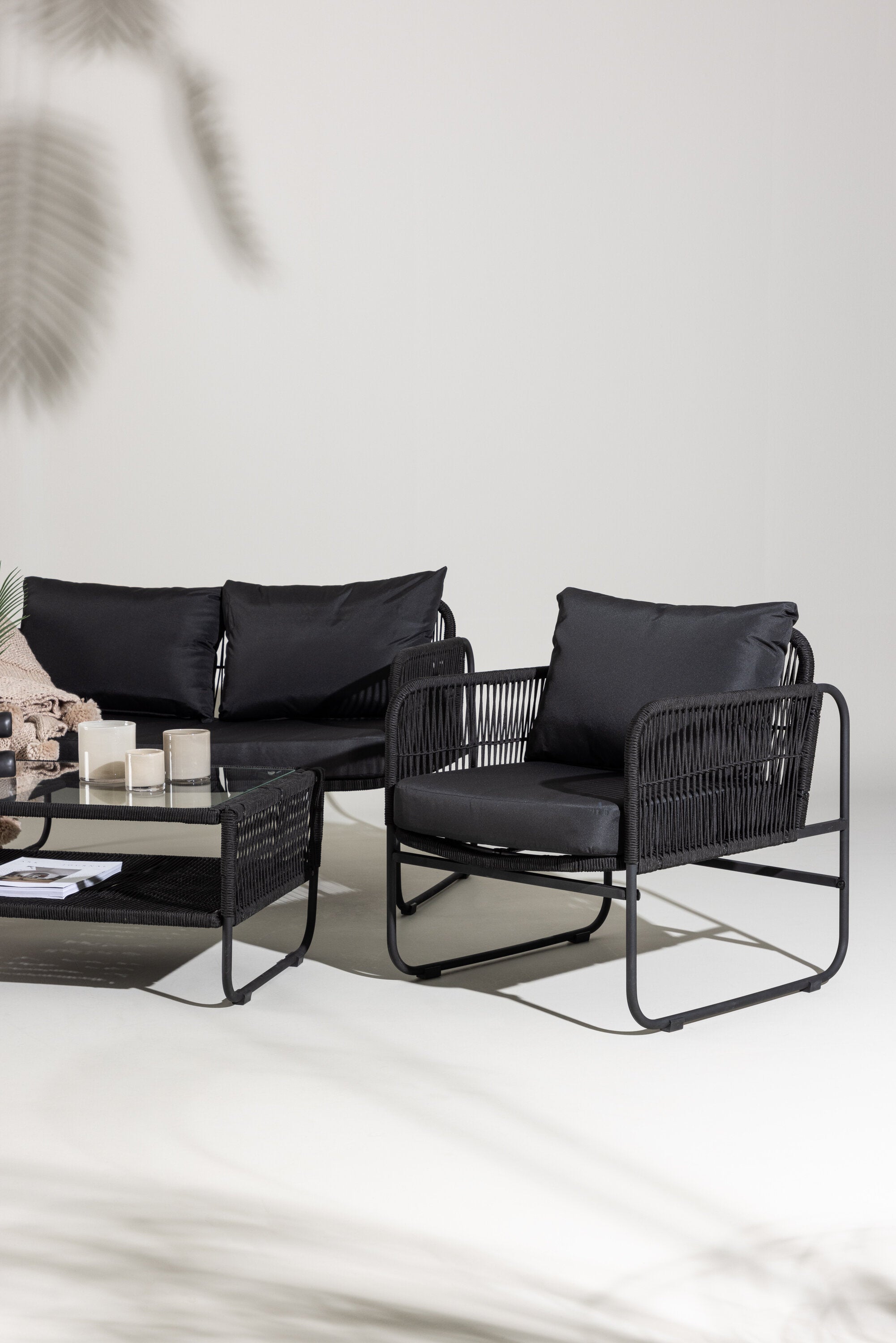 Utah Sofagarnitur in Schwarz präsentiert im Onlineshop von KAQTU Design AG. Loungeset ist von Venture Home