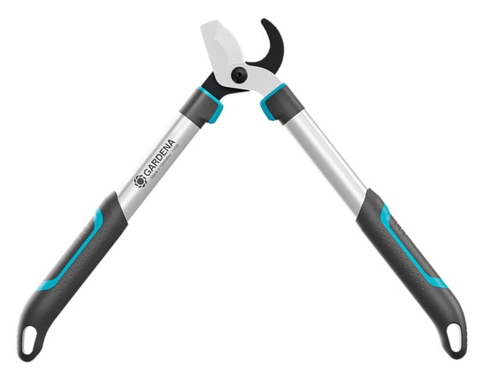 Die GARDENA EasyCut S Astschere ist leicht, präzise und ideal für müheloses Schneiden von Ästen in Ihrem Garten.