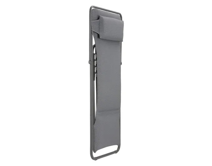Komfortabler LAFUMA Maxi Transat+ BeComfort® Sessel mit robustem titane Gestell, ideal für Entspannung und Stil.
