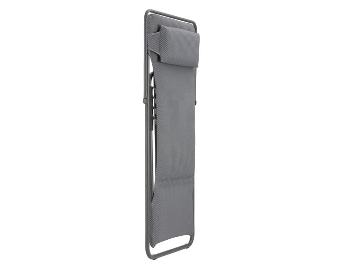 Komfortabler LAFUMA Maxi Transat+ BeComfort® Sessel mit robustem titane Gestell, ideal für Entspannung und Stil.
