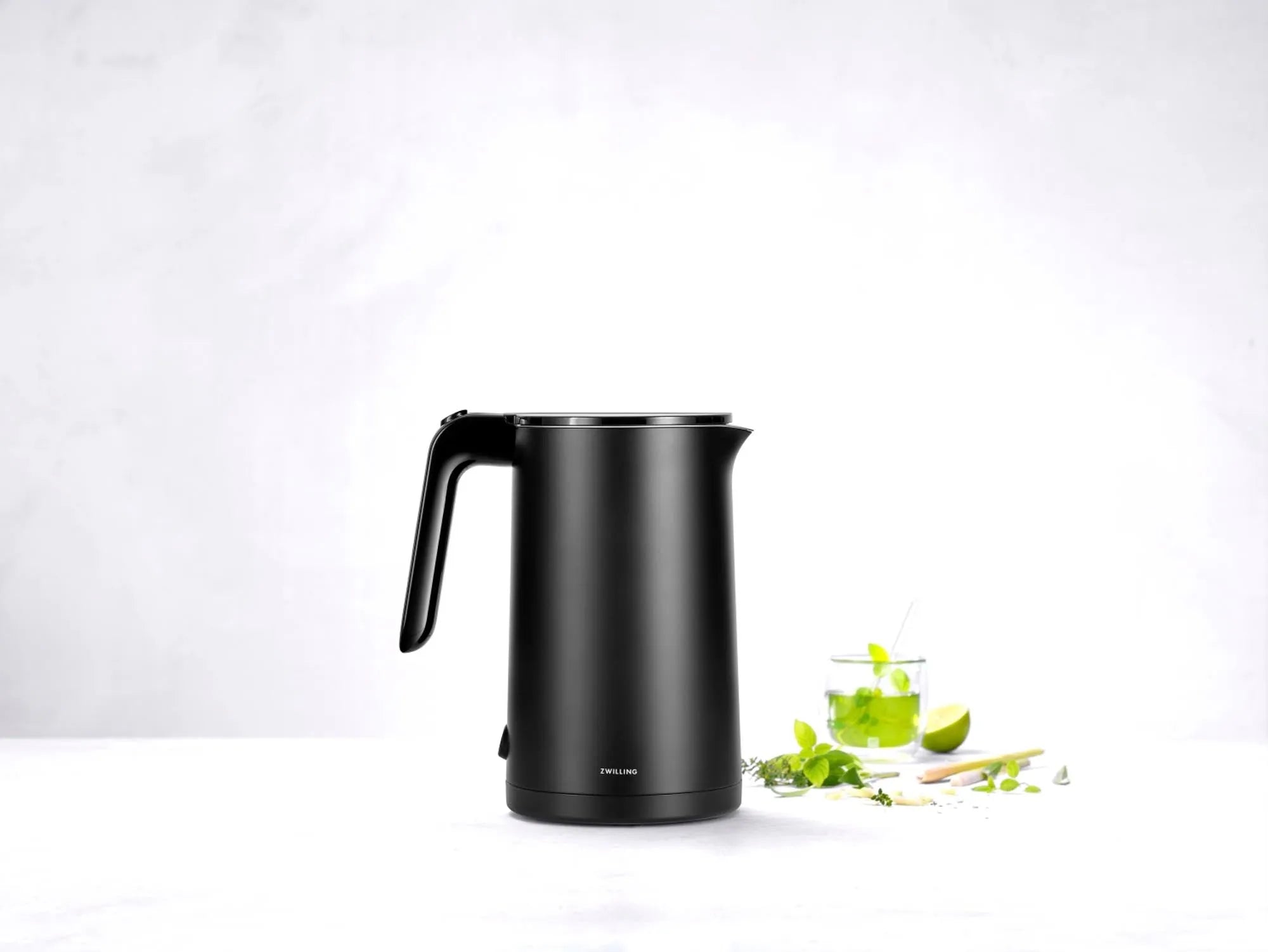 Eleganter Zwilling Wasserkocher: 1.5l, schwarz, energieeffizient.