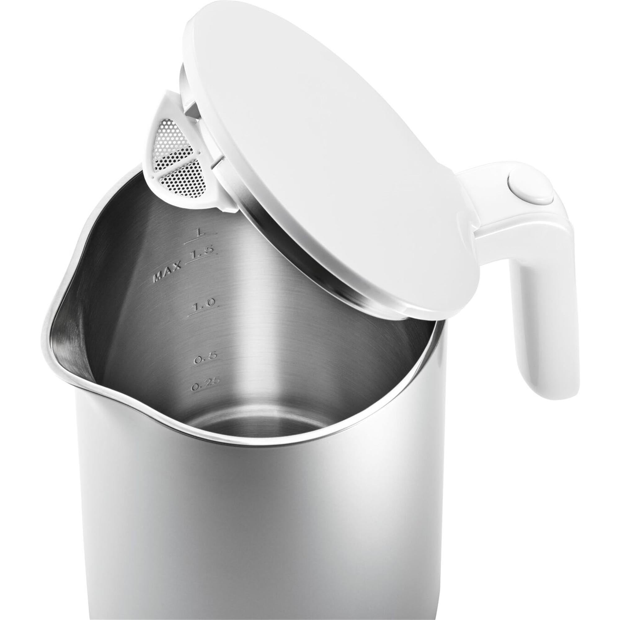 Eleganter 1,5 l Wasserkocher von Zwilling: Edelstahl, 2400 W Leistung, automatische Abschaltung, ideal für Tee und Kaffee. Stilvoll und funktional!
