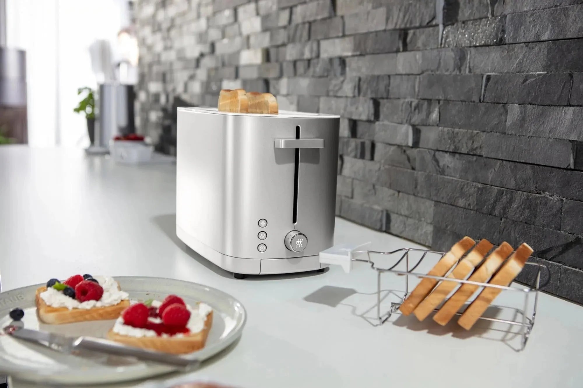 Enfinigy Toaster 2 mit Brötchenaufsatz silber - KAQTU Design