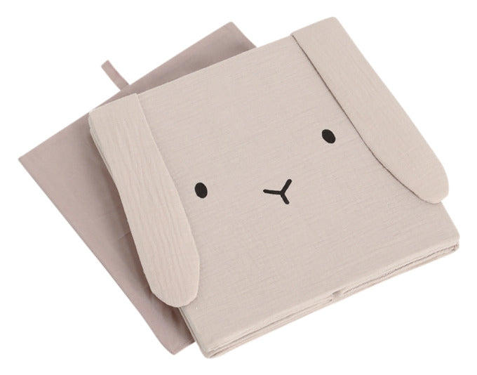 Praktische beige Aufbewahrungsbox aus Musselin mit süßem Hasenmotiv, 28x28x28 cm, ideal für Kinderzimmer oder stilvolle Organisation.